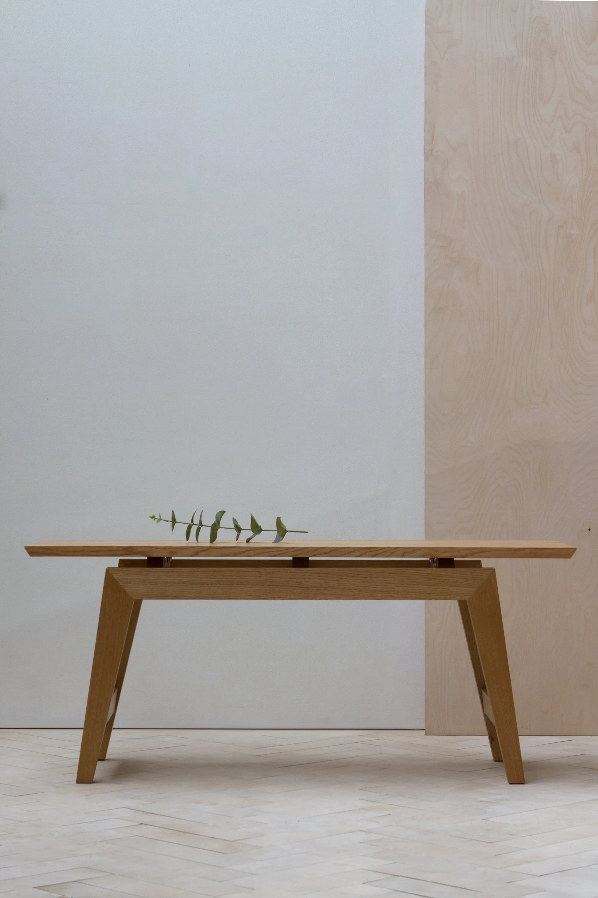 Signature Bench [Oak]