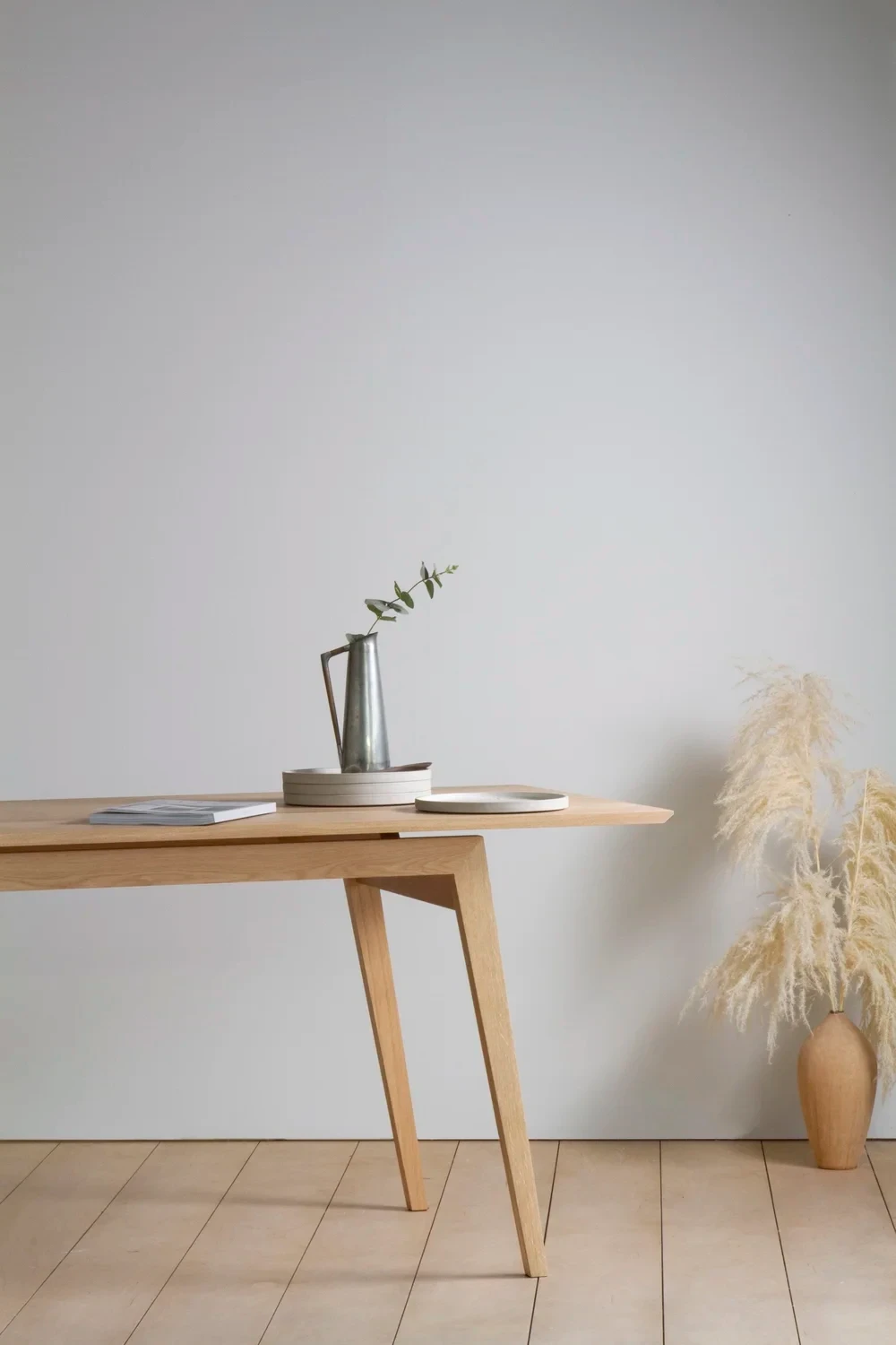 'Signature' Dining Table [Oak]