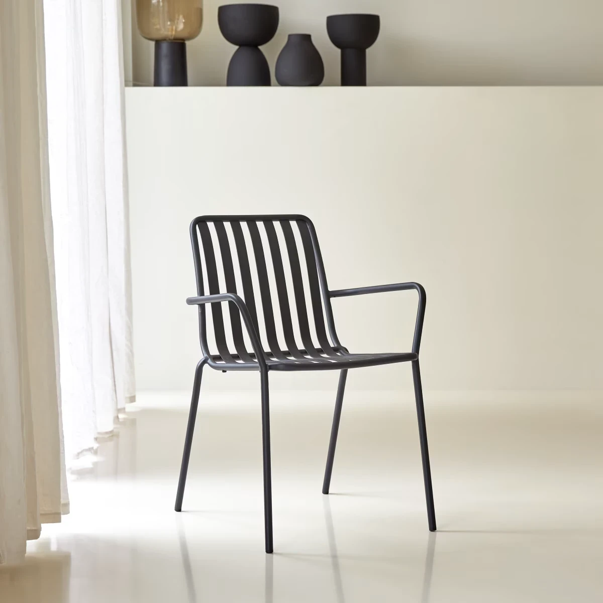 Gaby Black metal carver chair